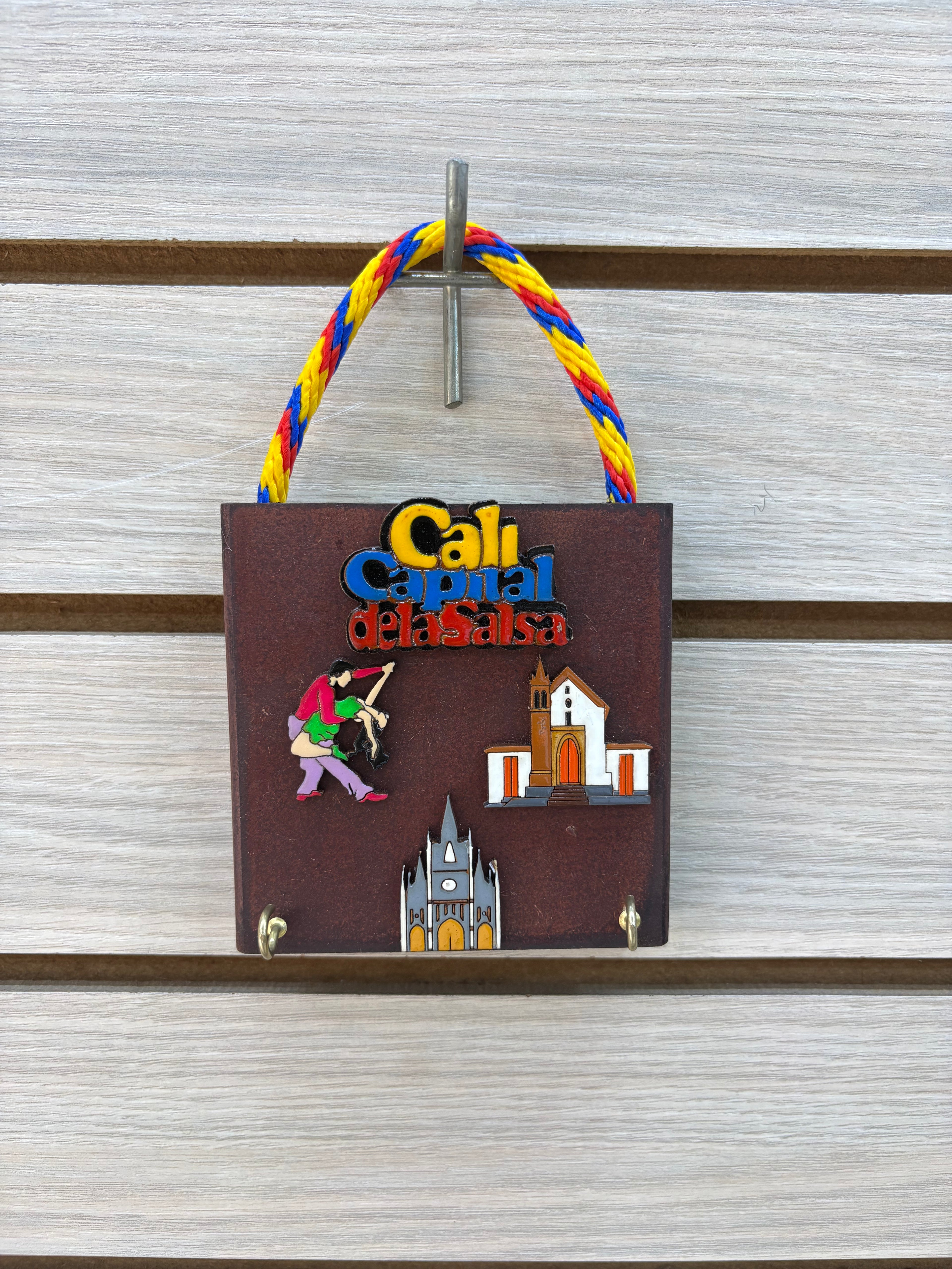 Portallaves Artesanal en Madera Oscura - modelo 7