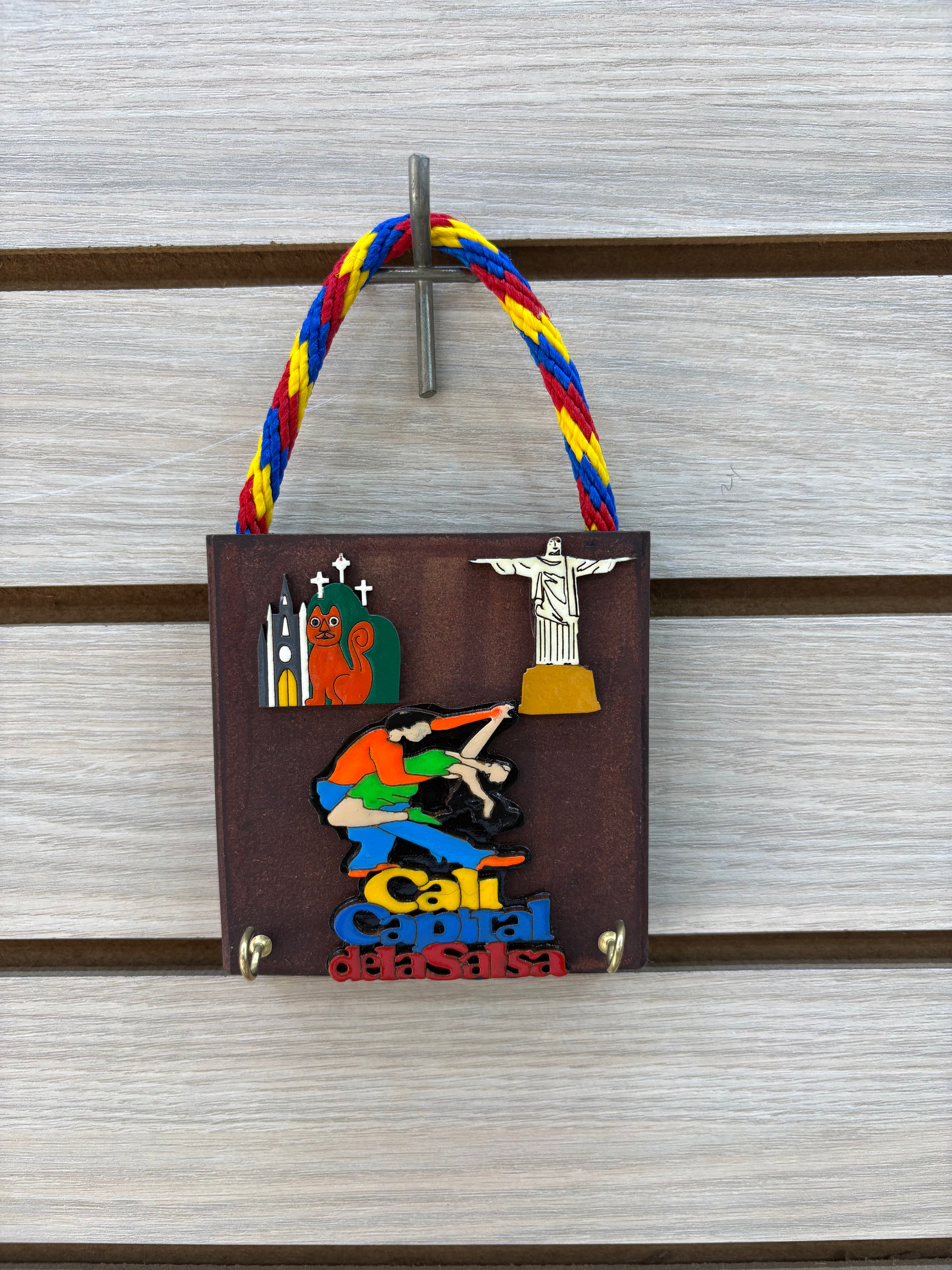 Portallaves Artesanal en Madera Oscura - modelo 9