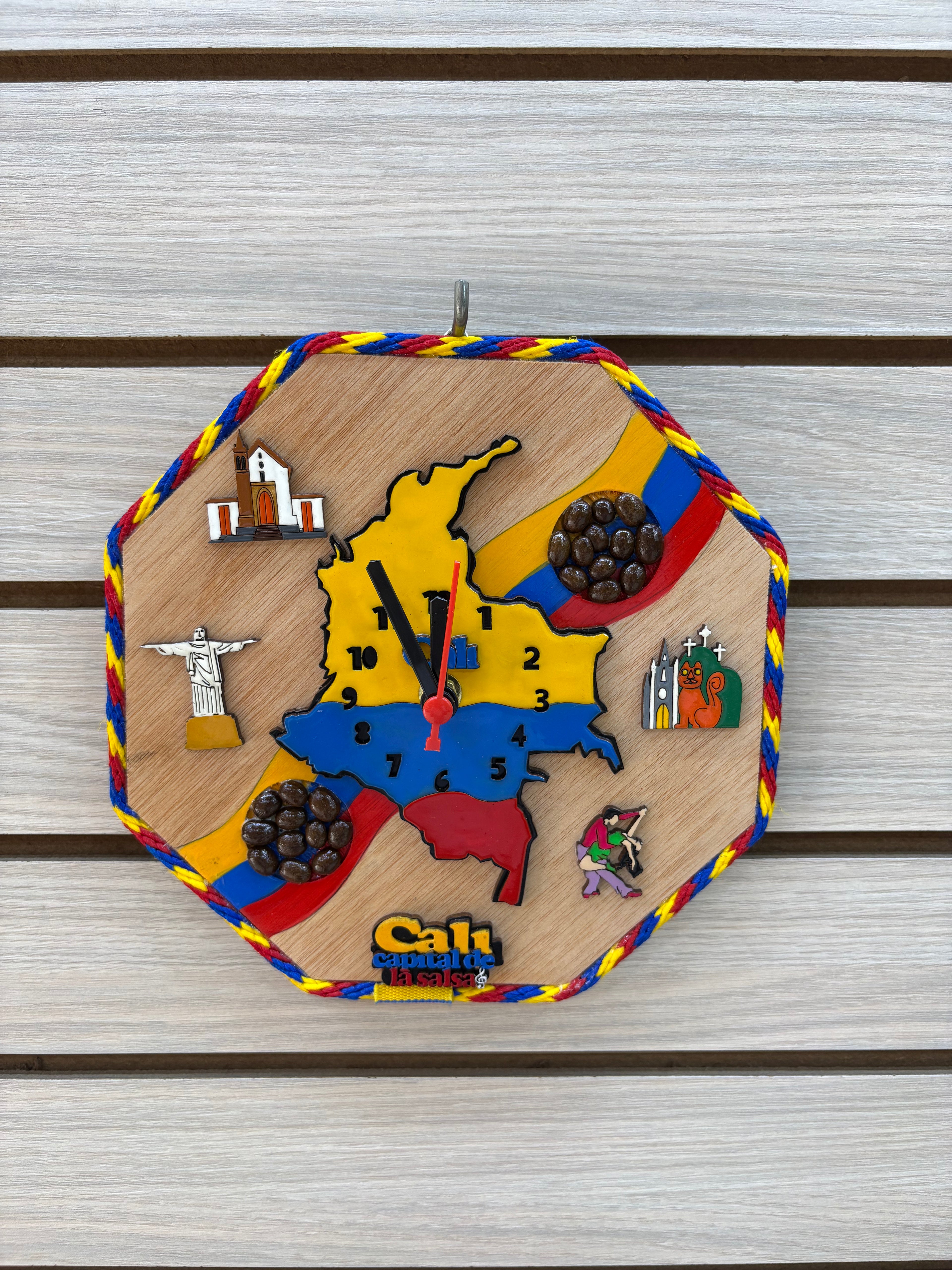 Reloj Artesanal Cali - modelo 1