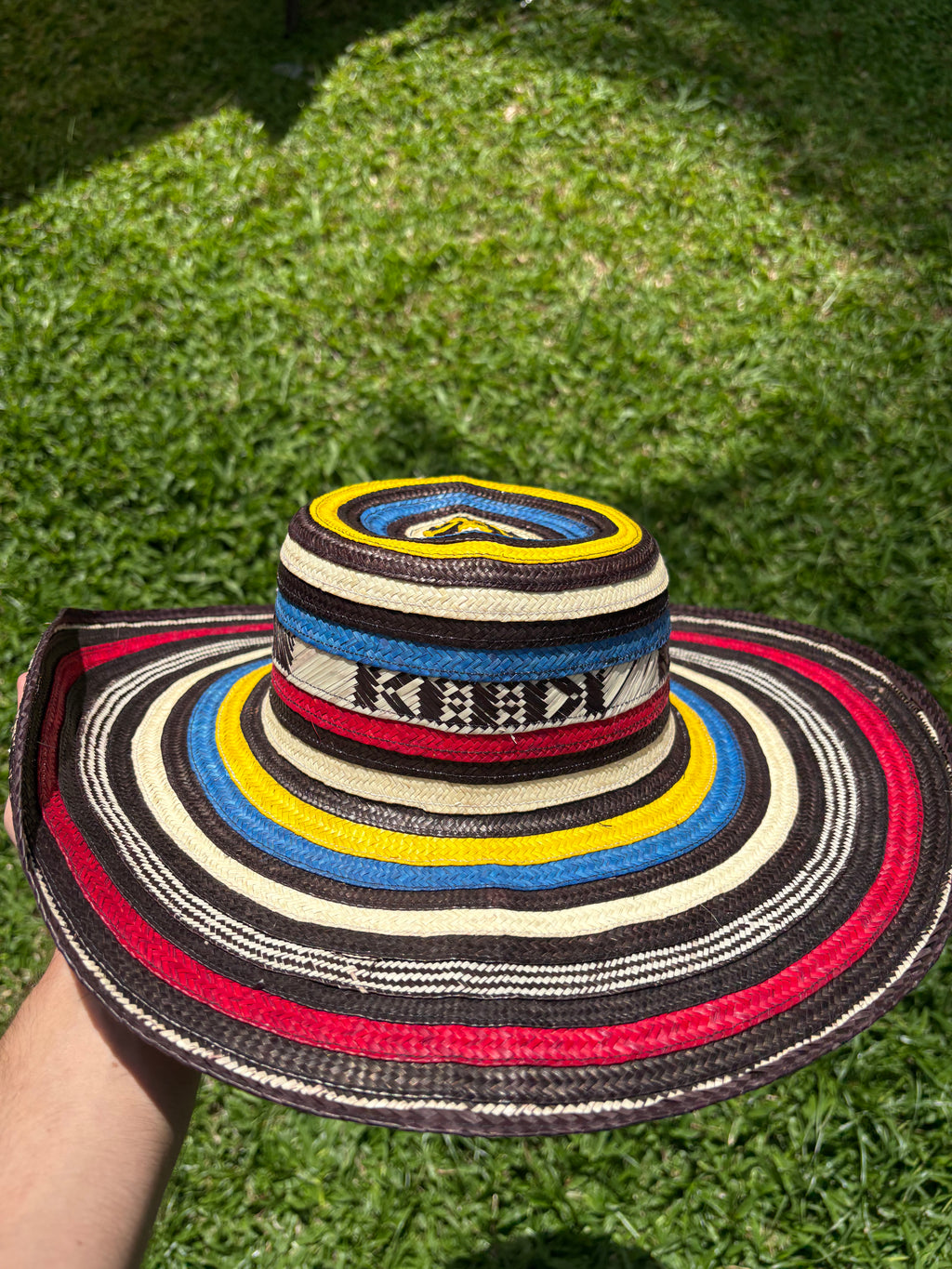 SOMBRERO VUELTIAO TRICOLOR