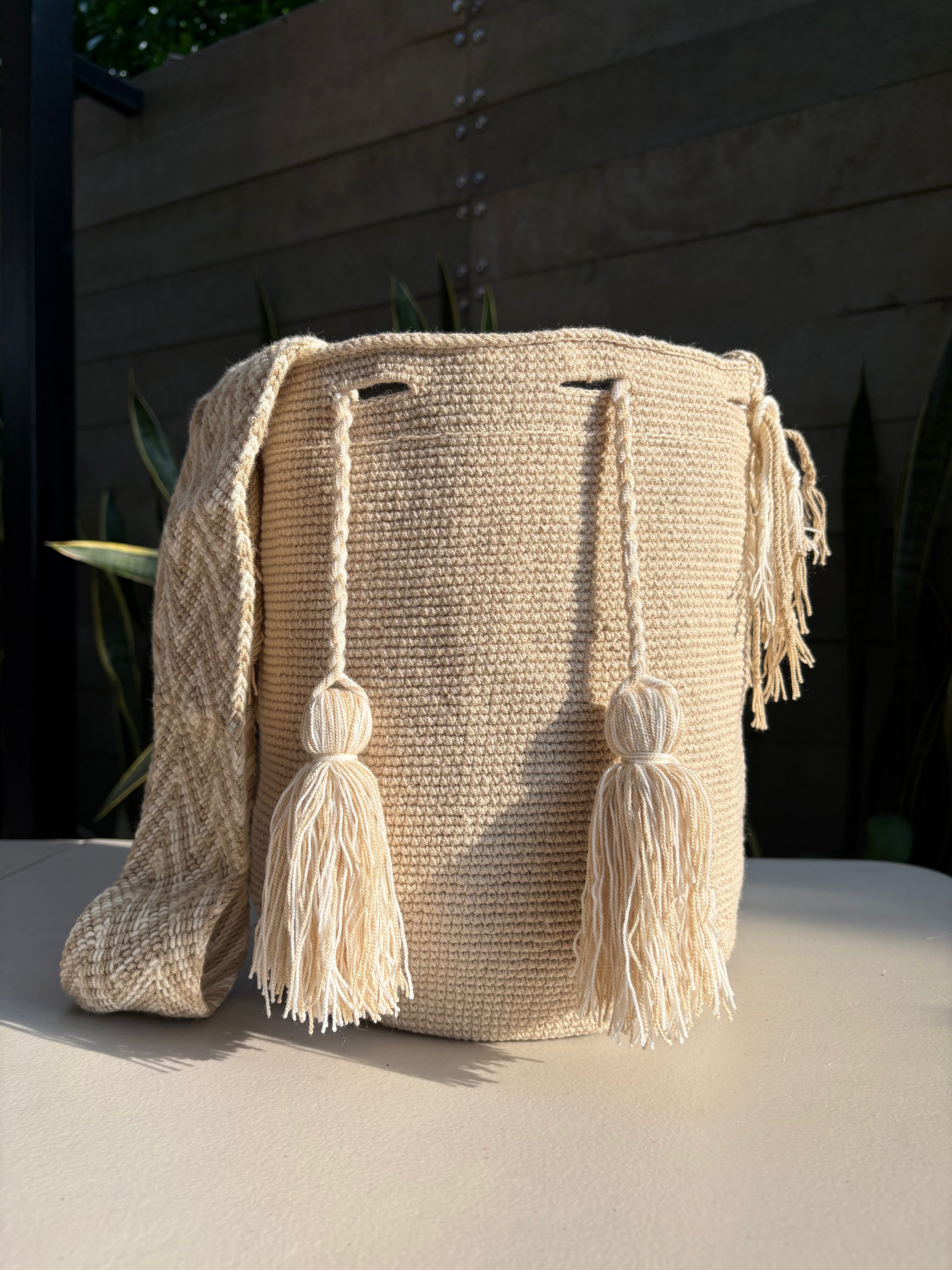 MOCHILA WAYUU UNICOLOR EXCLUSIVO