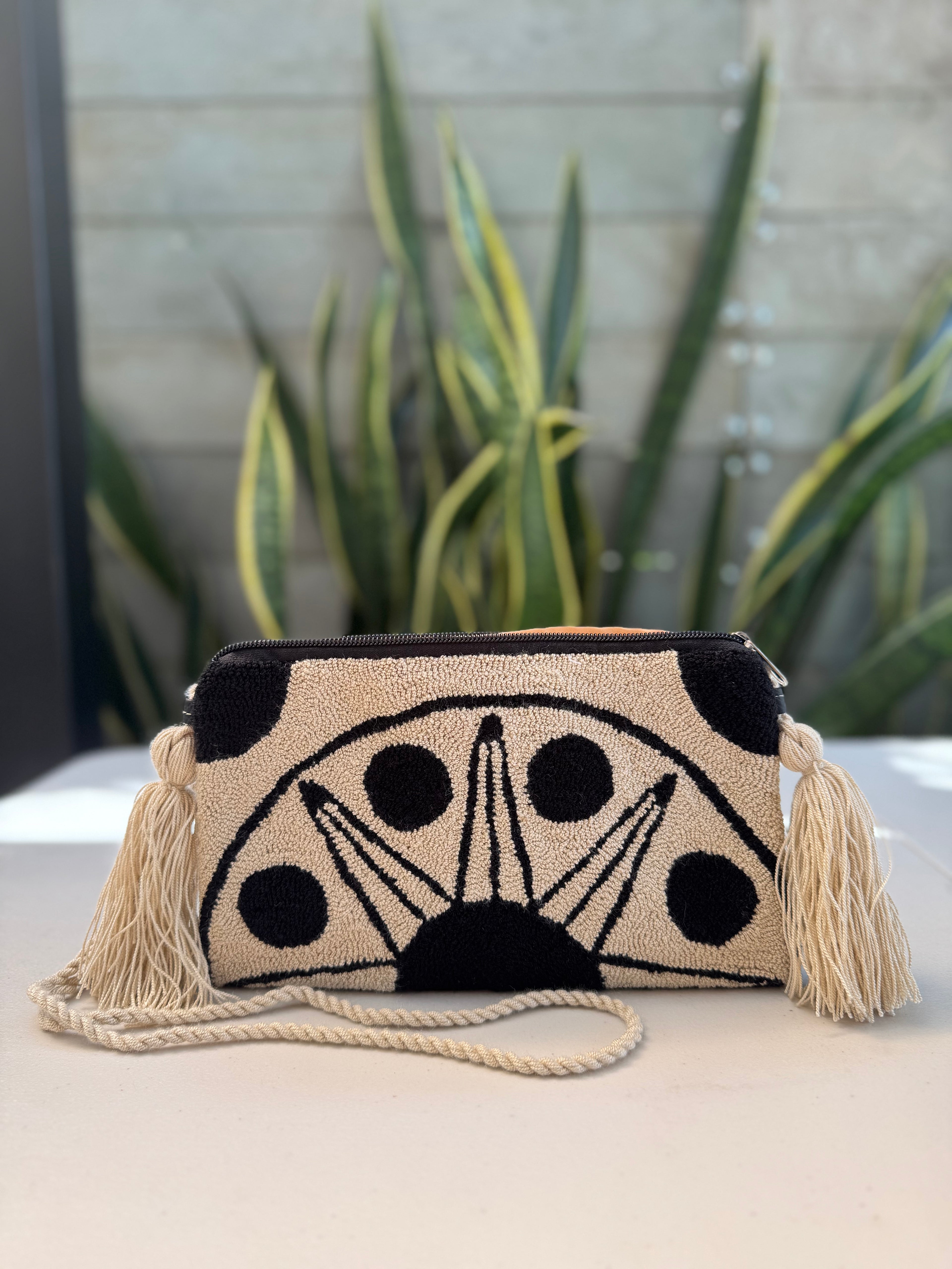 SOBRE WAYUU TAPIZADO