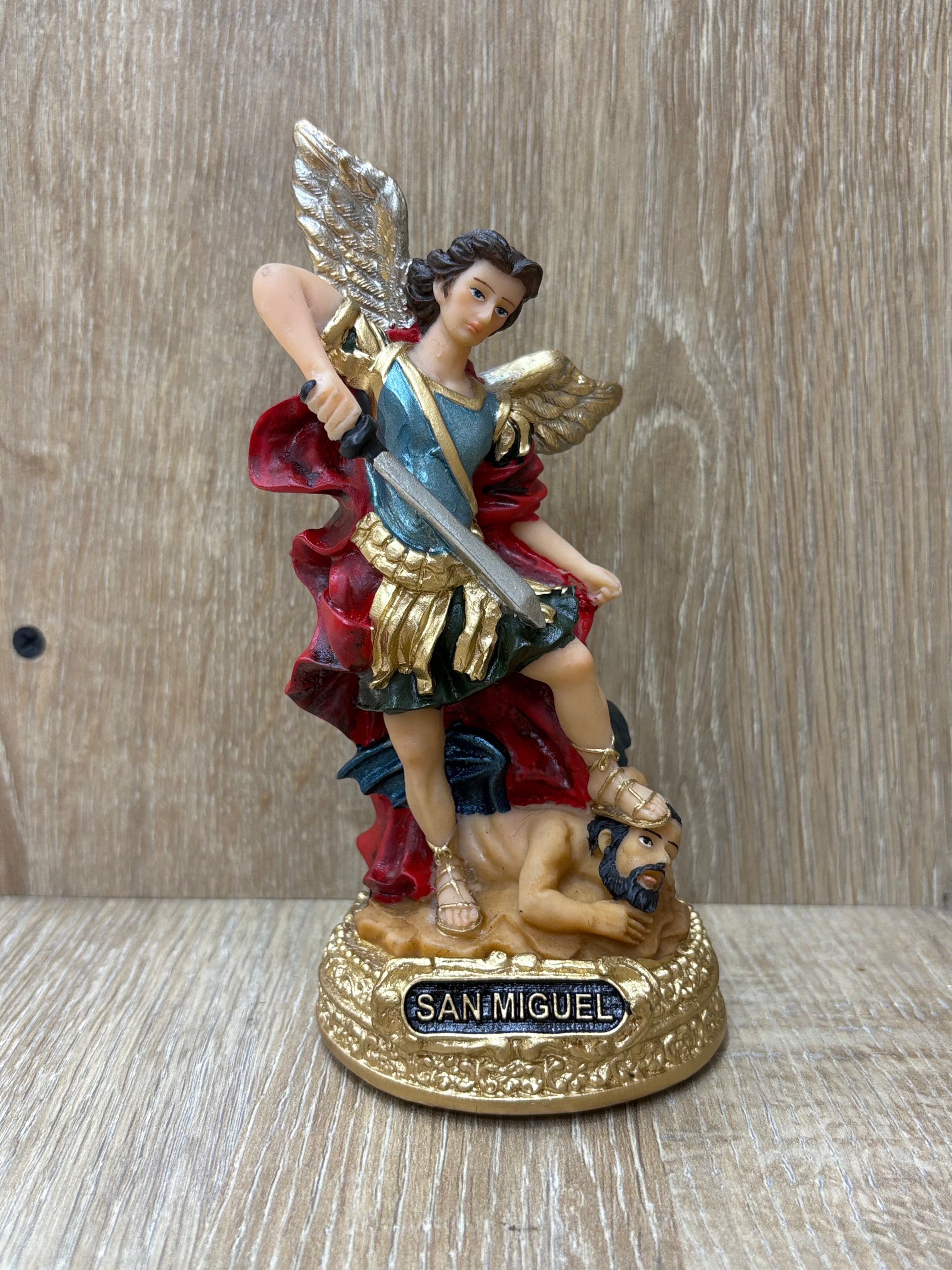 Figura Religiosa Santo - Modelo 2 - Artesanias de Mi Tierra Querida