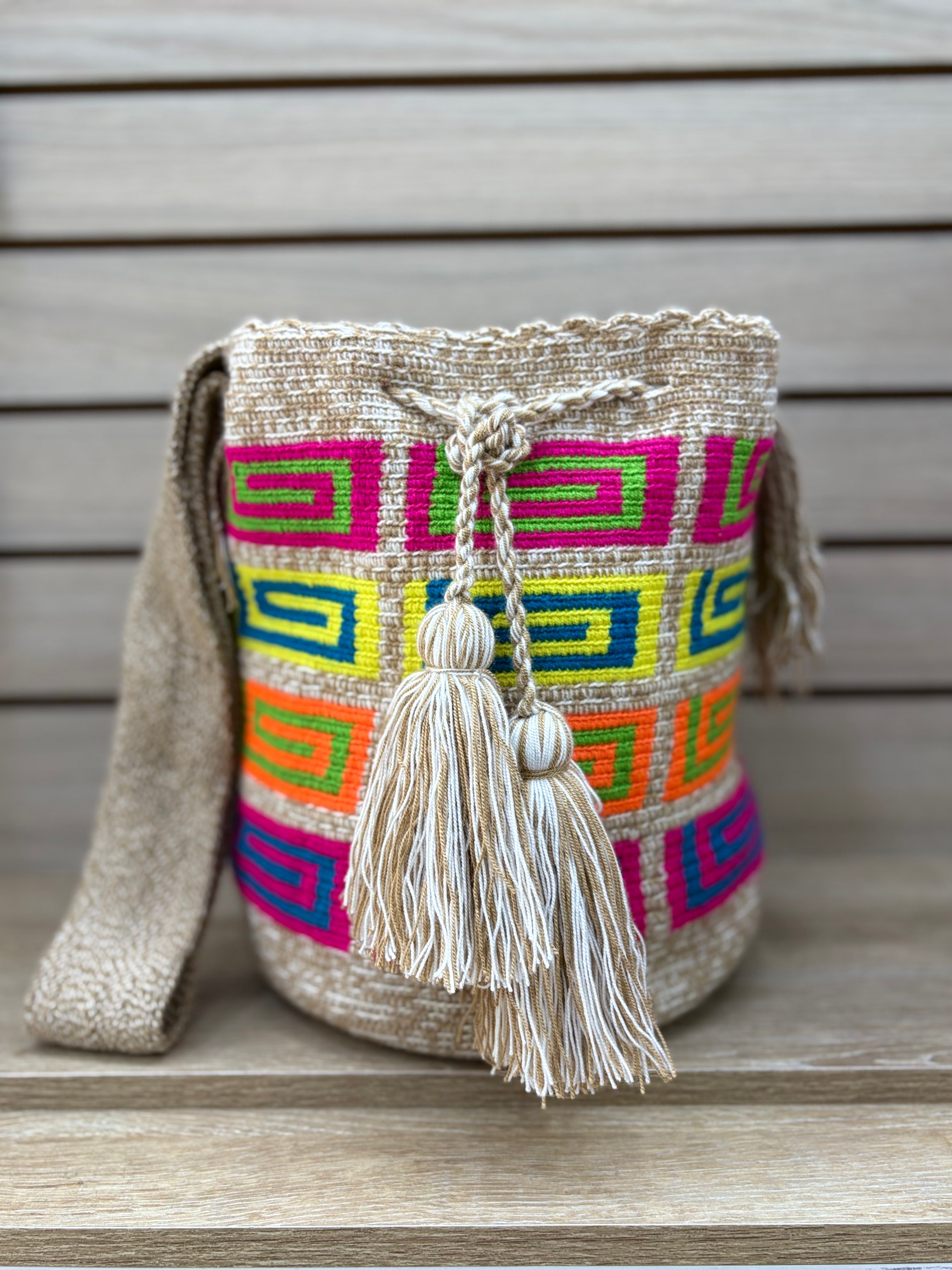 Mochila Wayuu Grande Patrones Multicolor - diseno 17