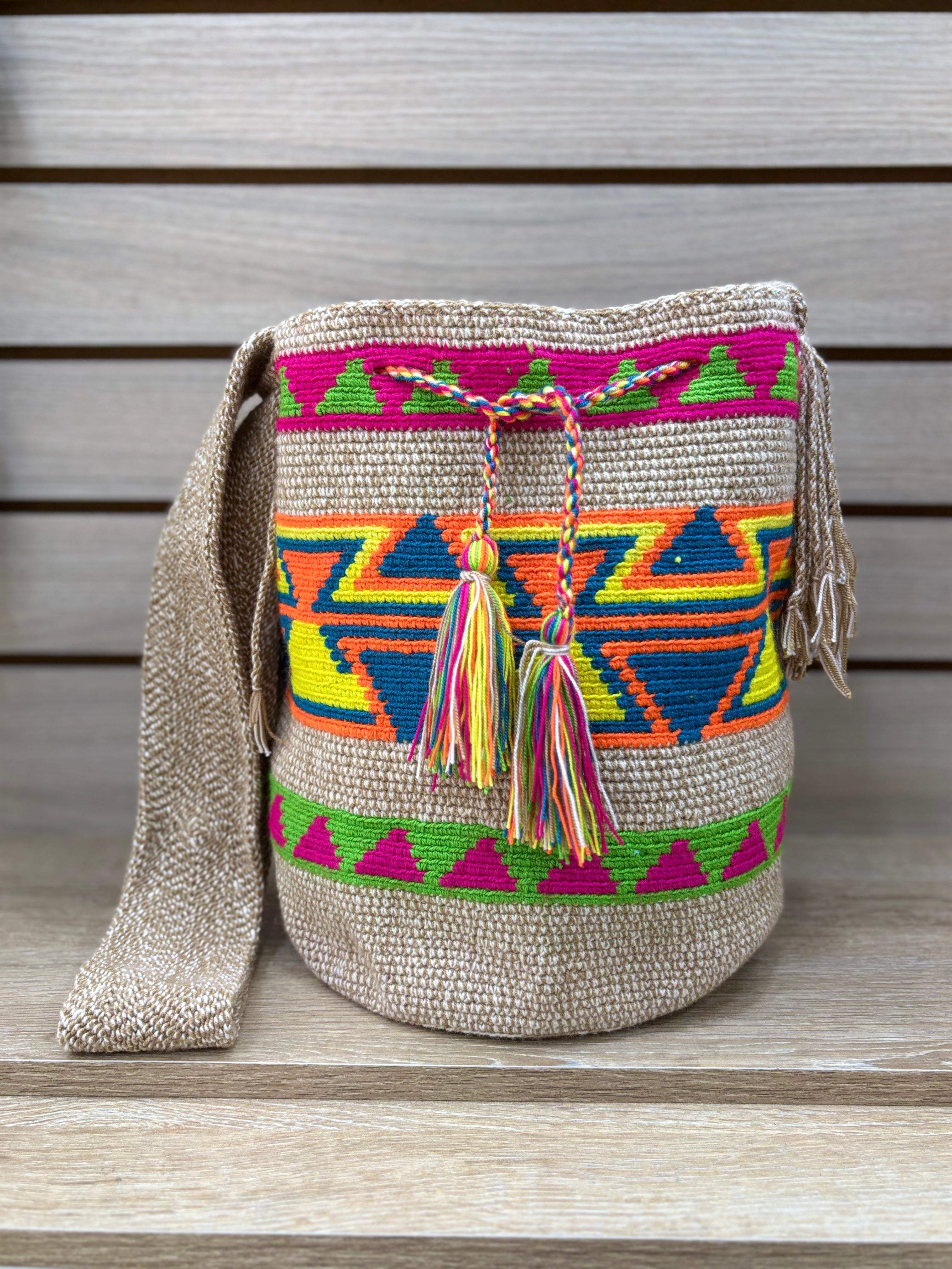 Mochila Wayuu Grande Patrones Multicolor - diseno 18