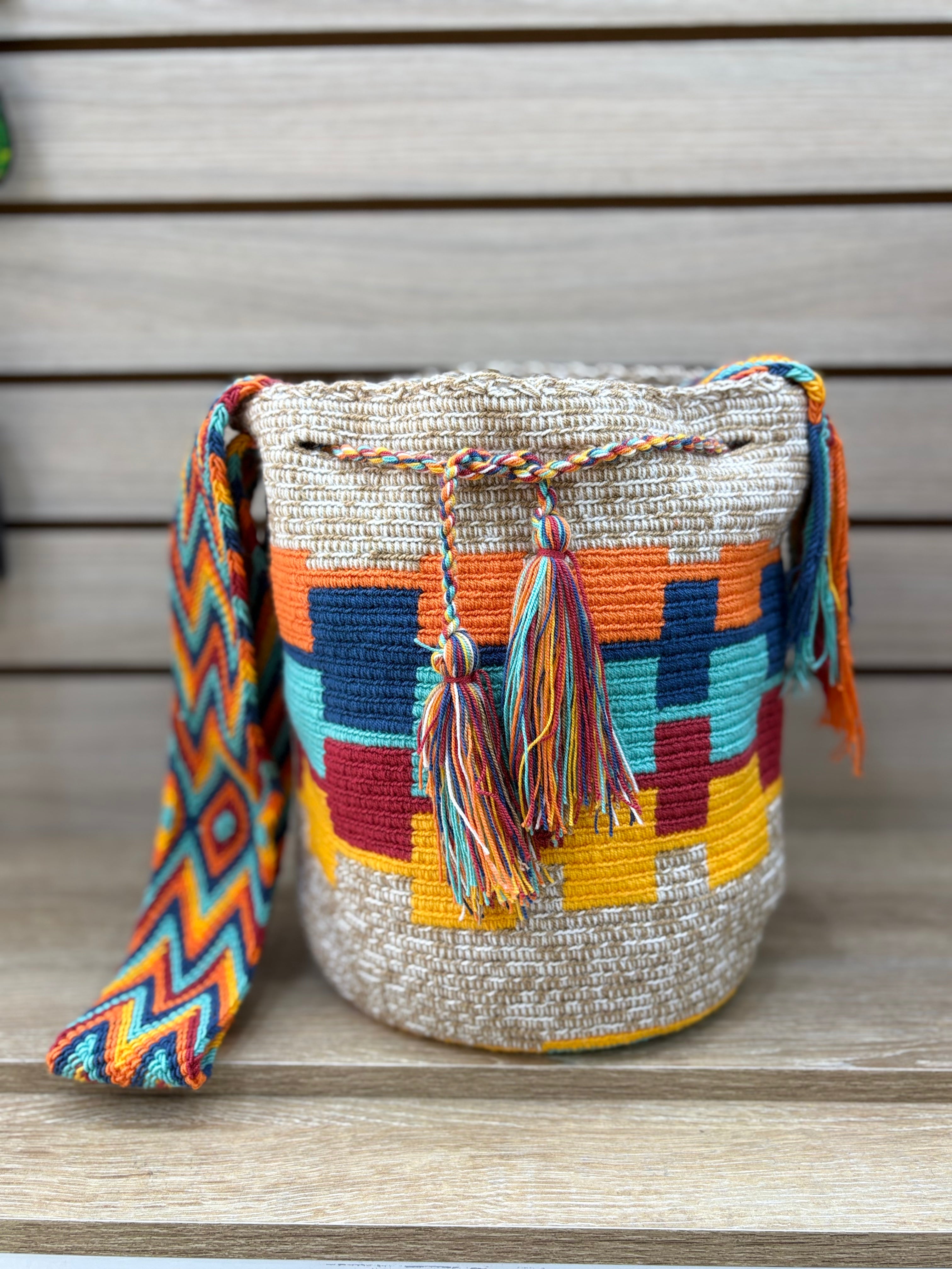 Mochila Wayuu Grande Patrones Multicolor - diseno 19