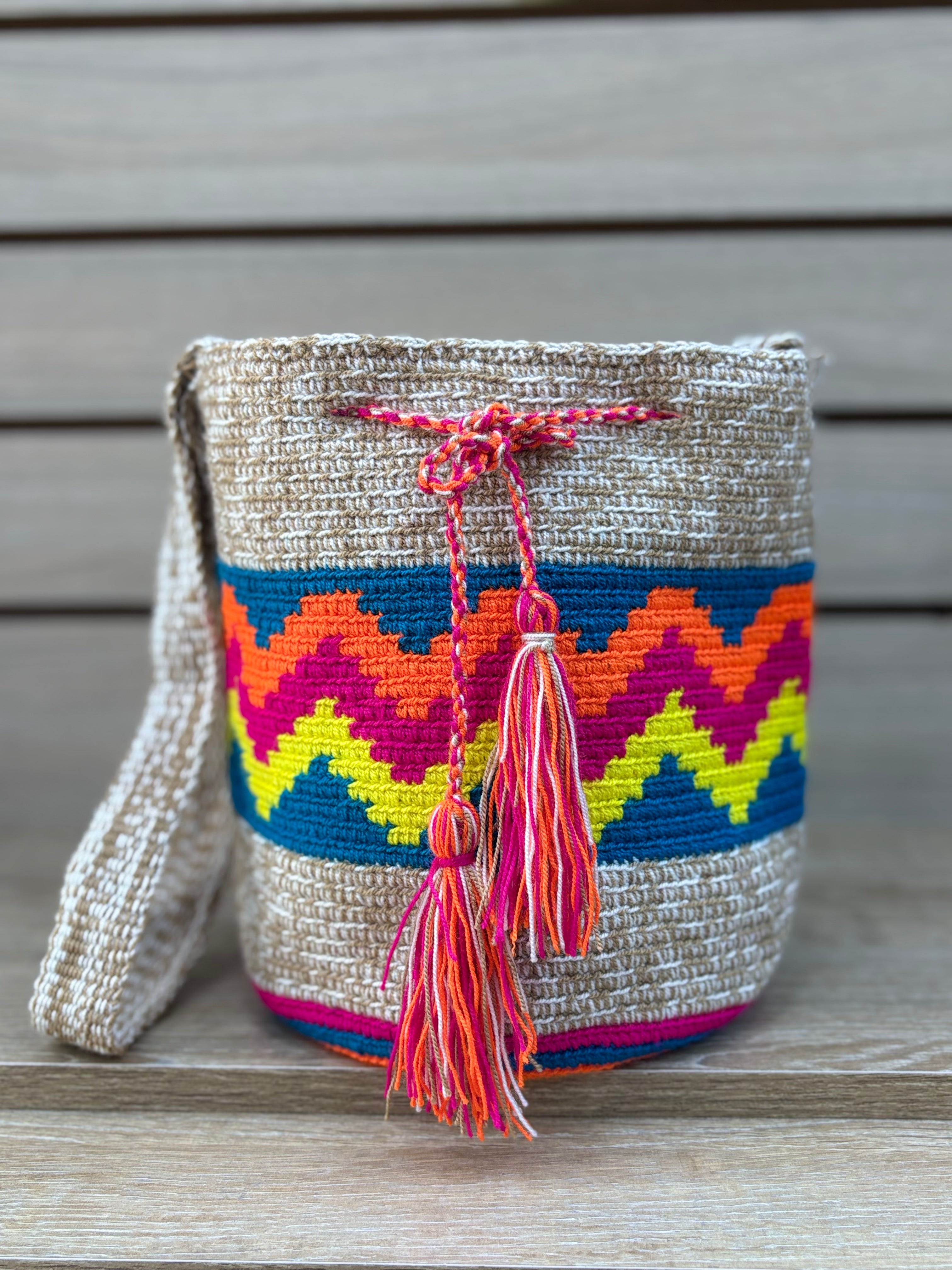 Mochila Wayuu Mediana Patrones Multicolor - diseno 7