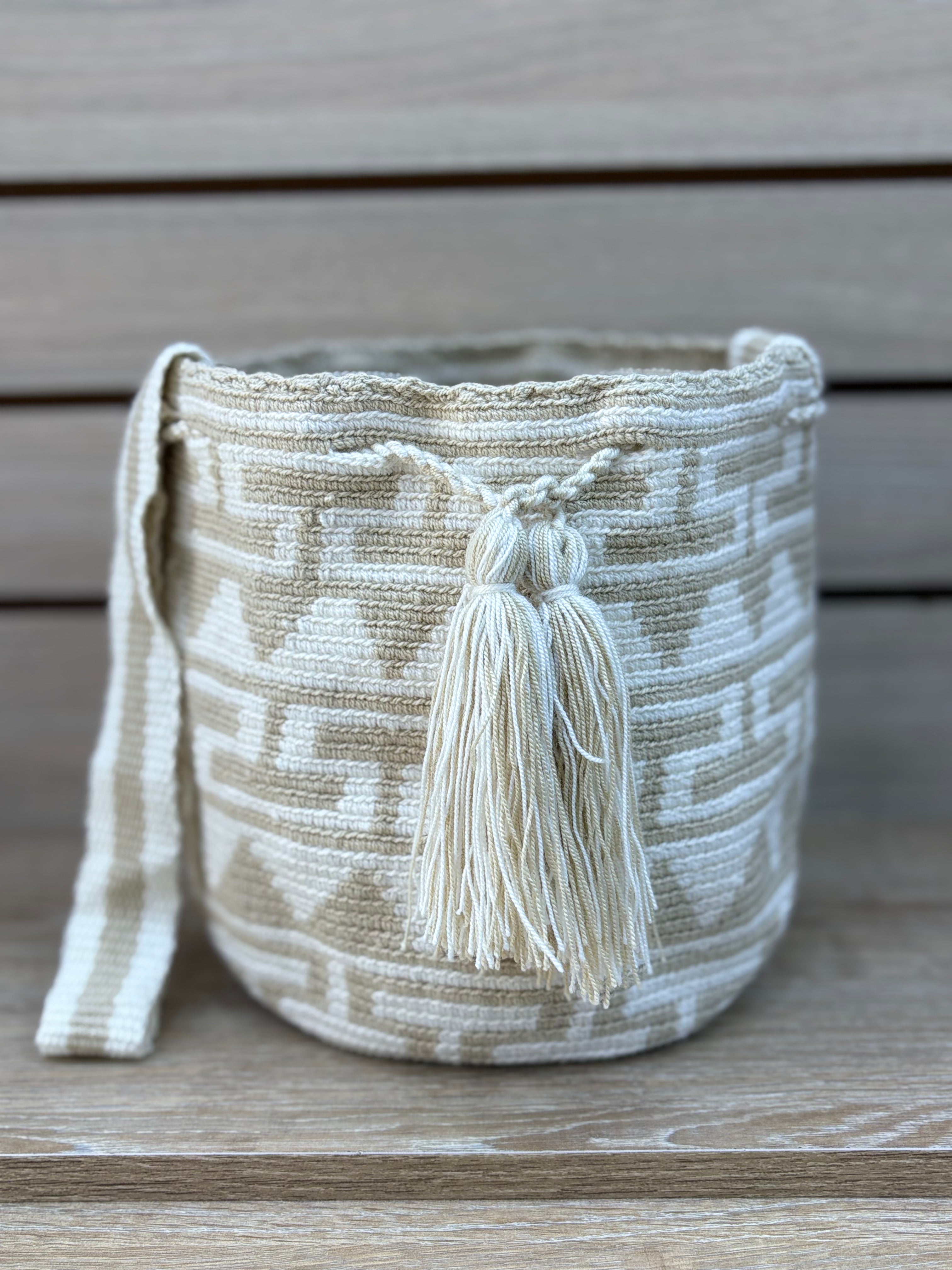 Mochila Wayuu Mediana Patrones Tonos Tierra - diseno 9